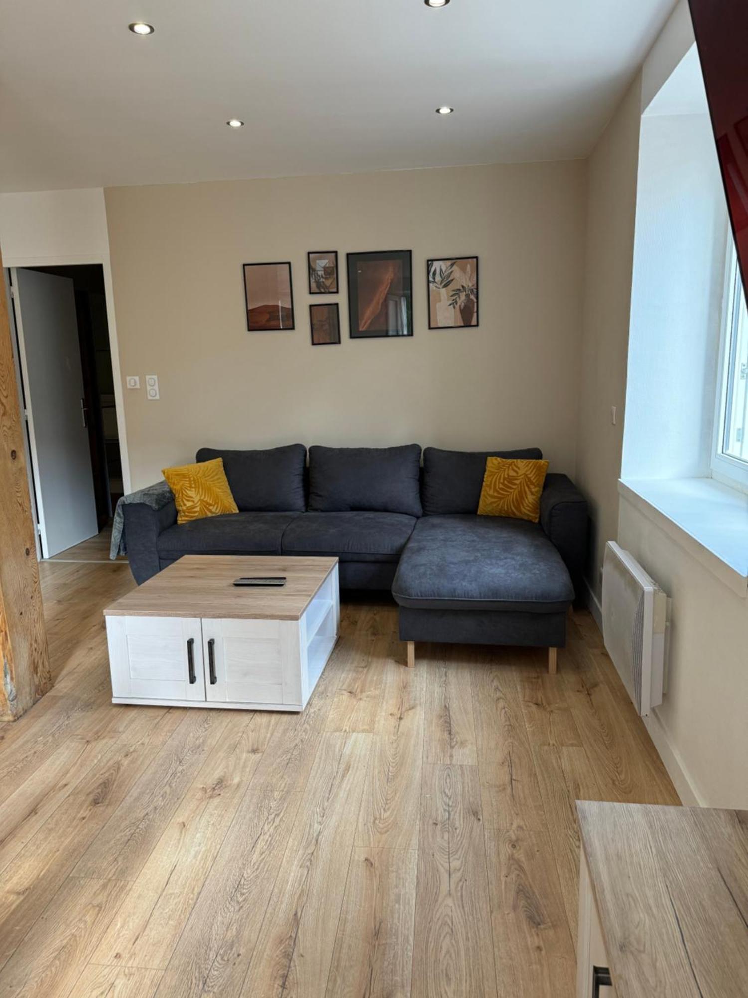 Agreable T3 Idealement Situe Mende Extérieur photo