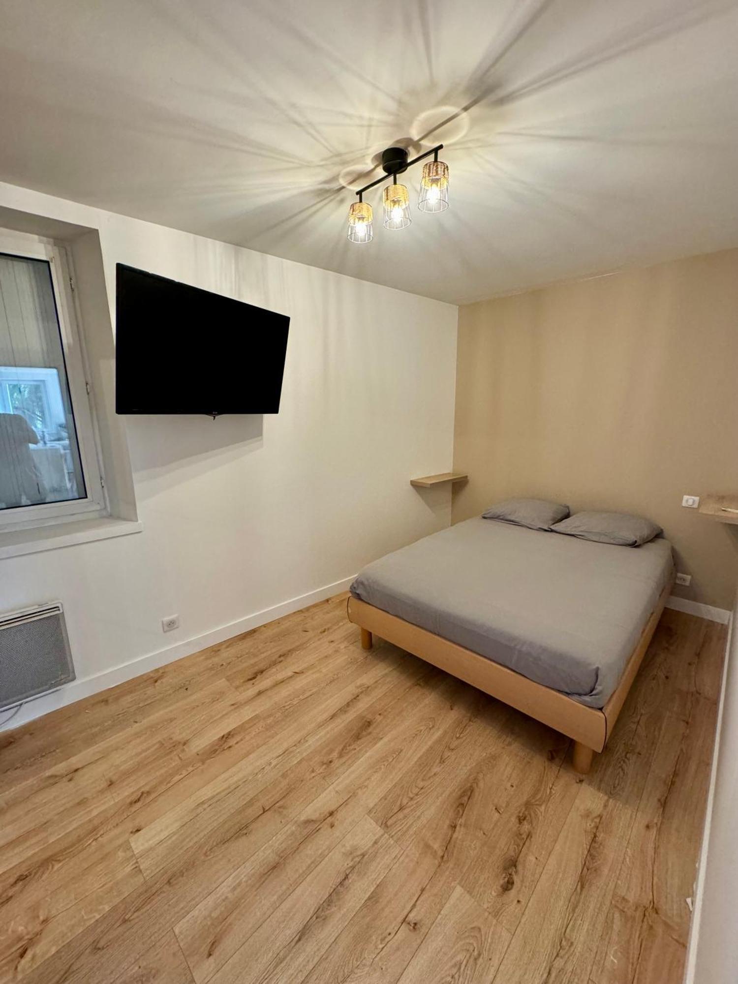 Agreable T3 Idealement Situe Mende Extérieur photo